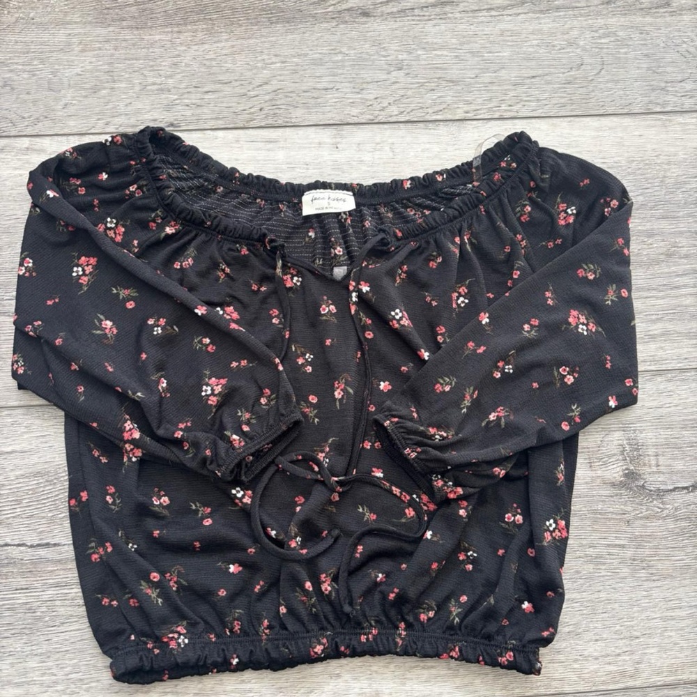 Free Kisses Floral Black Blouse